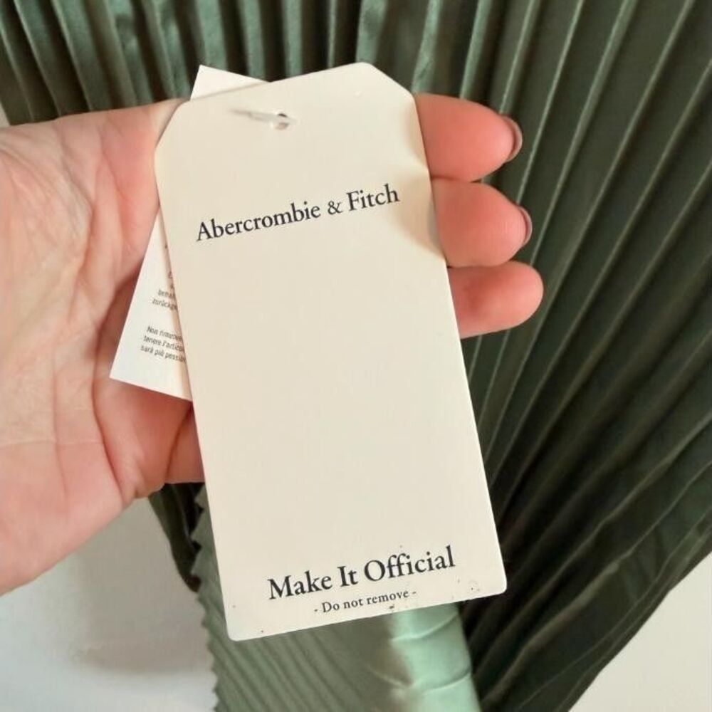 Abercrombie Giselle Pleated Satin Jumpsuit Women's Sage Green XXS Petite - Picture 8 of 11